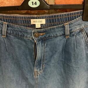 Black ItemLadies Jeans